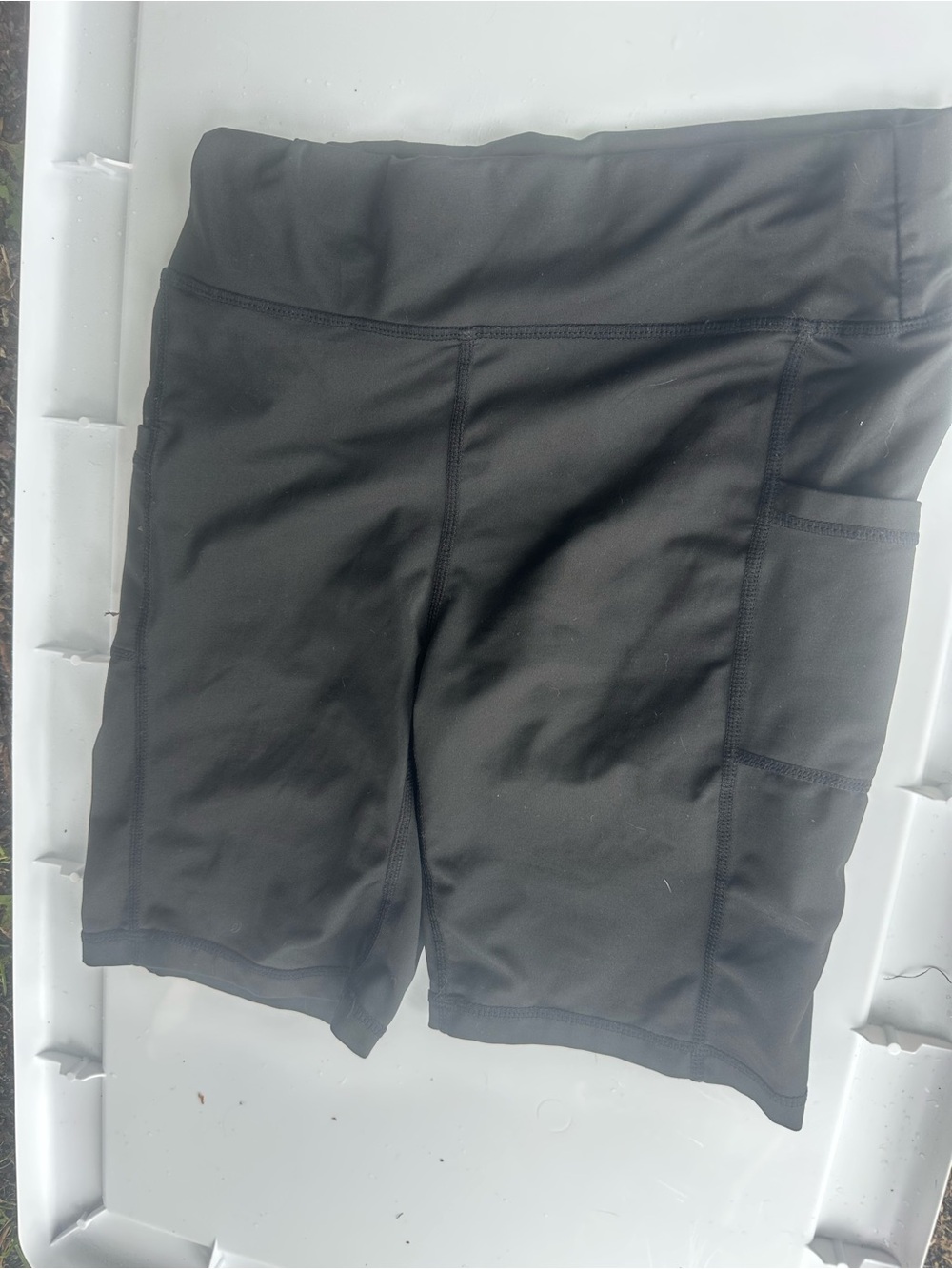 SHEIN Black High-Waist Bike Shorts with Side Pockets